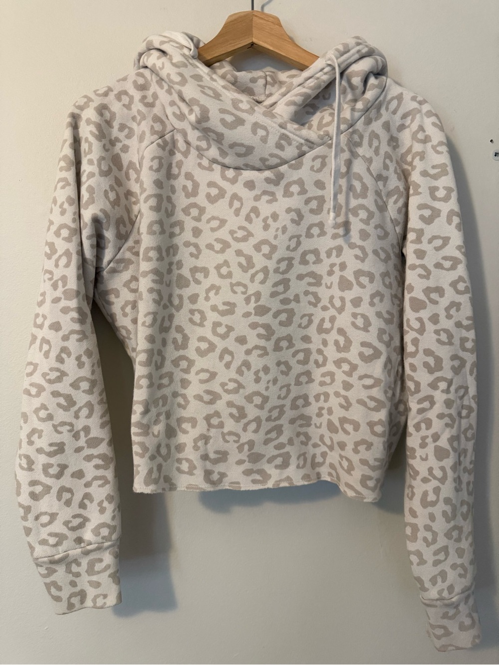 Abercrombie & Fitch Leopard Print Hooded Cropped Sweatshirt